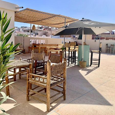 Ocean Surf House Hostel Tamraght Bagian luar foto