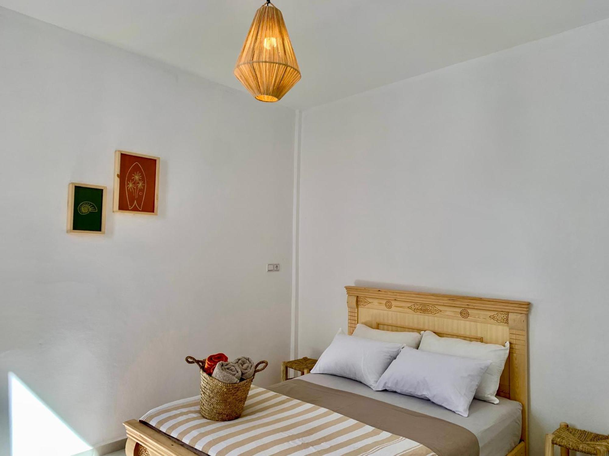 Ocean Surf House Hostel Tamraght Bagian luar foto