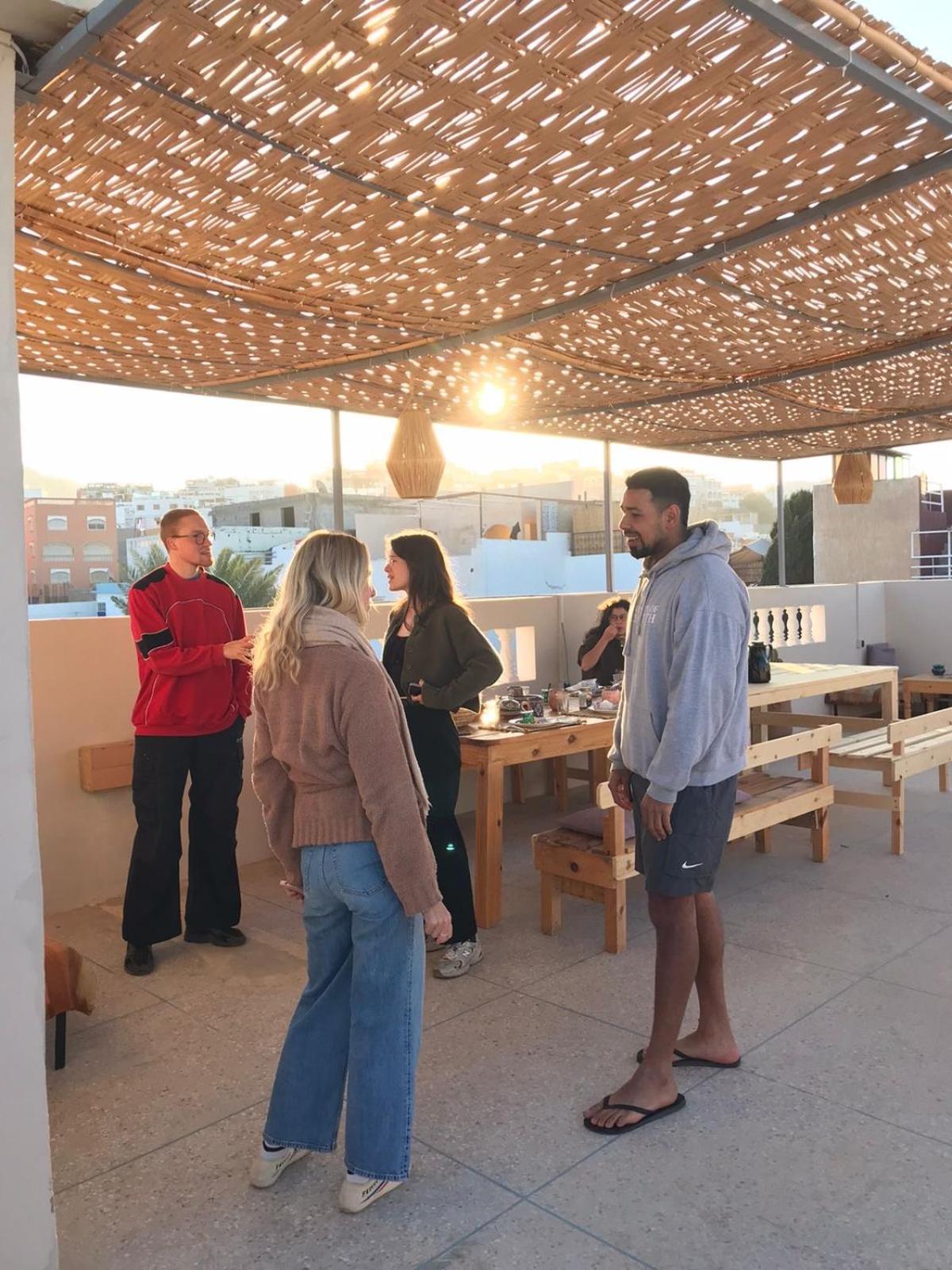 Ocean Surf House Hostel Tamraght Bagian luar foto
