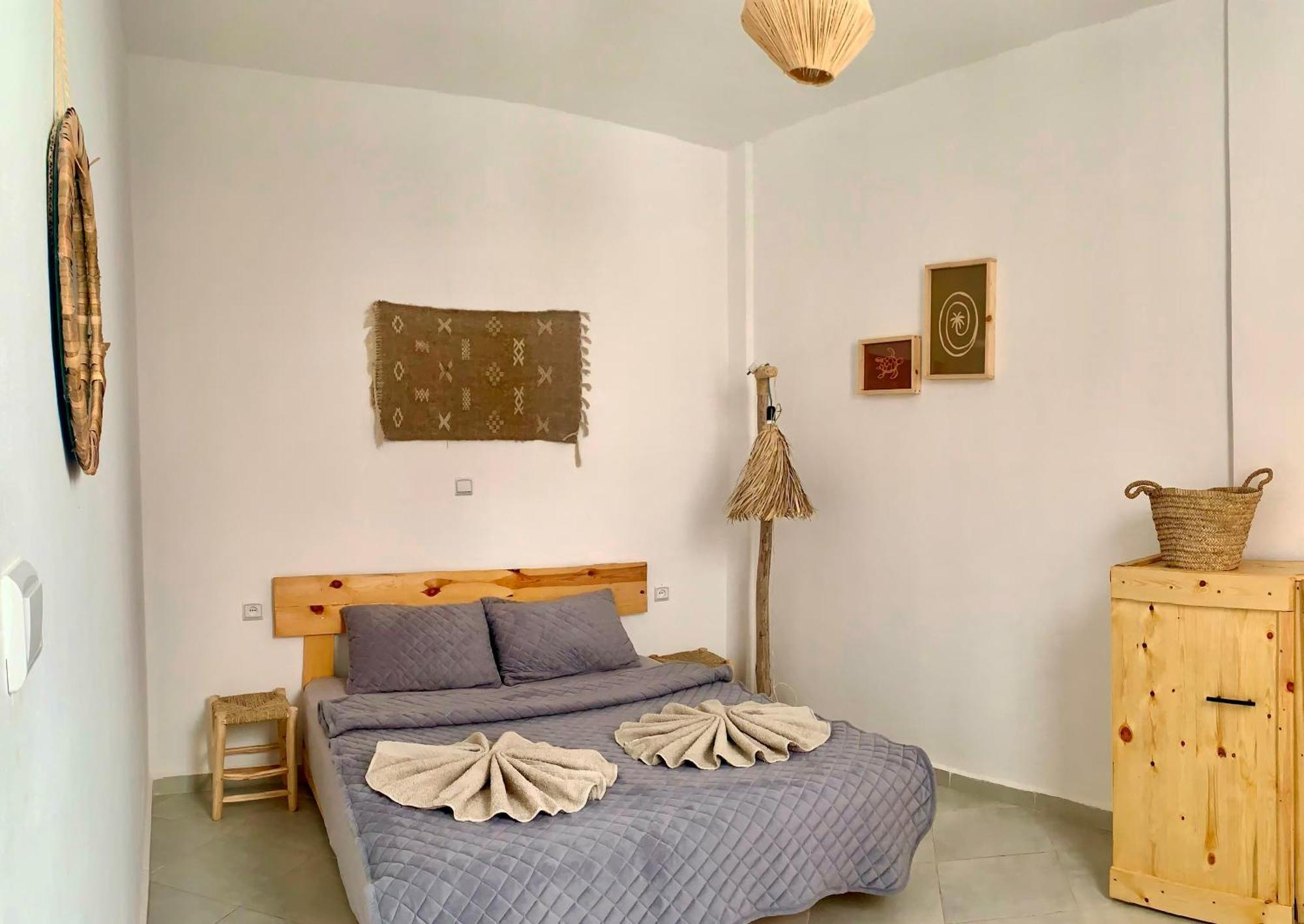 Ocean Surf House Hostel Tamraght Bagian luar foto