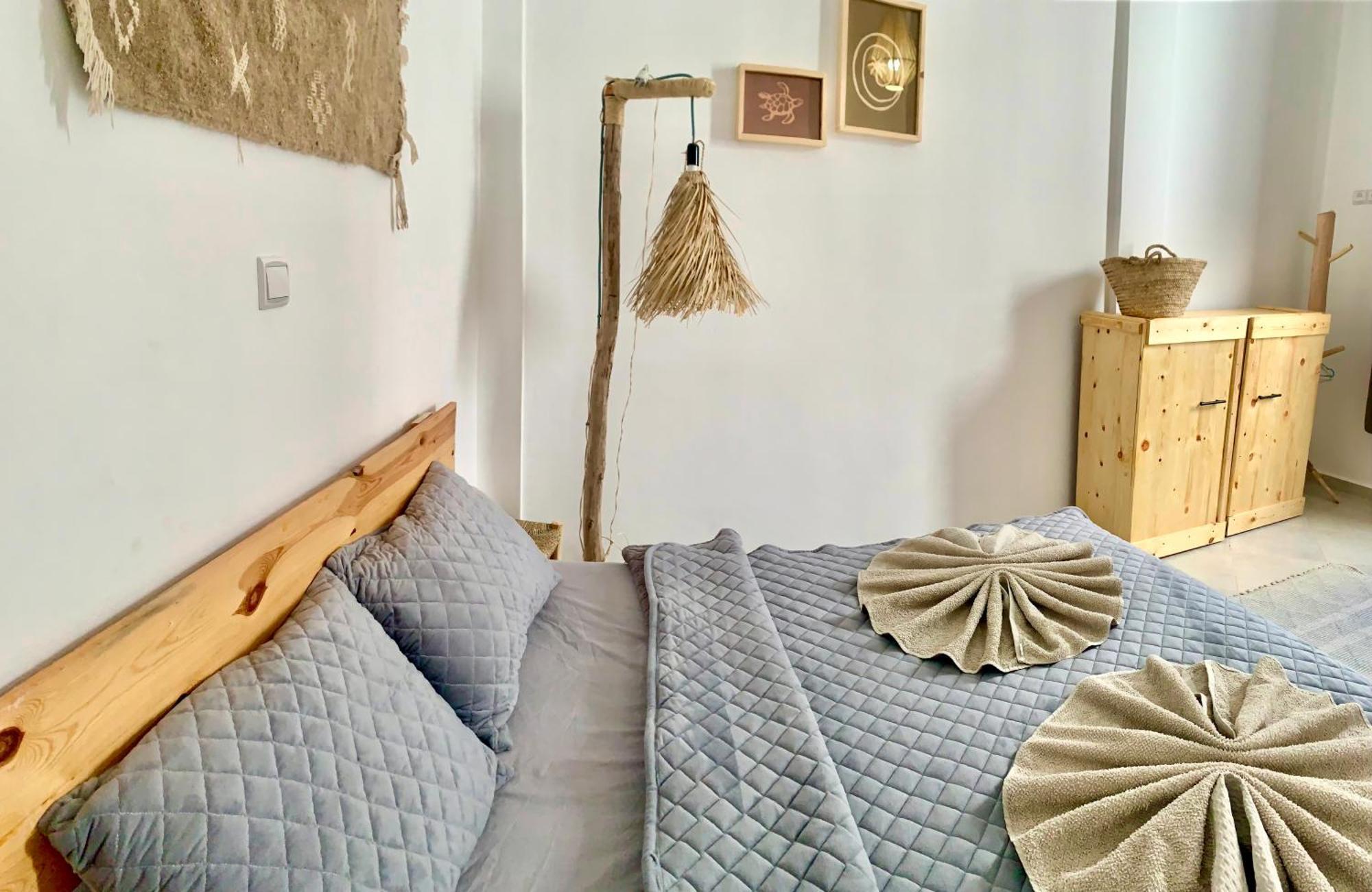 Ocean Surf House Hostel Tamraght Bagian luar foto